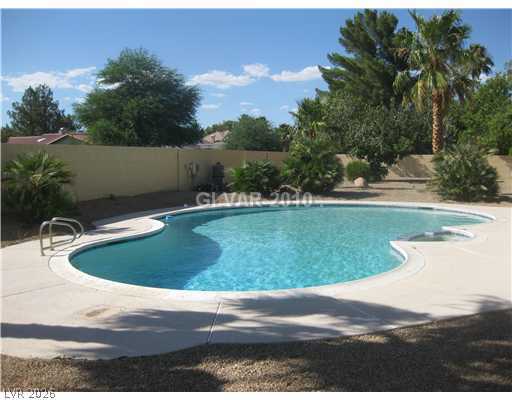 Building Photo - 6190 Darby Ave