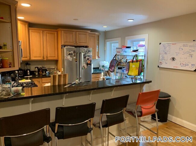 Foto del edificio - 83 Windsor St