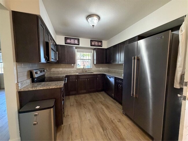 Building Photo - 3230 W St Conrad St