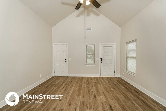 Foto del edificio - 915 Maple Trce