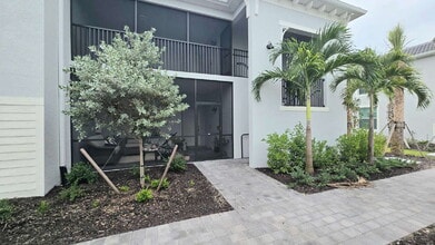 Building Photo - 15185 Bluffton Ln