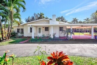 Building Photo - 100 N Hibiscus Ct
