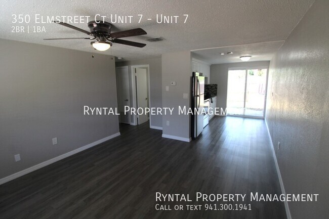 Building Photo - Charming 2/1 Duplex in Englewood!