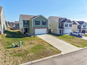 Building Photo - 228 Belle Ct