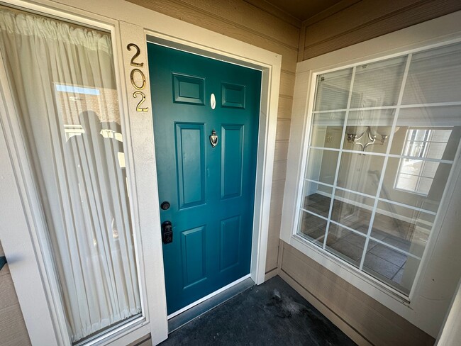 Building Photo - Canyon Ranch Beautiful 3 Bedroom Condo (Av...