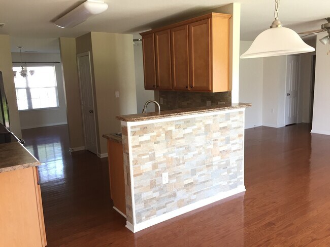 Foto del edificio - Delightful 4bd/2.5bth home