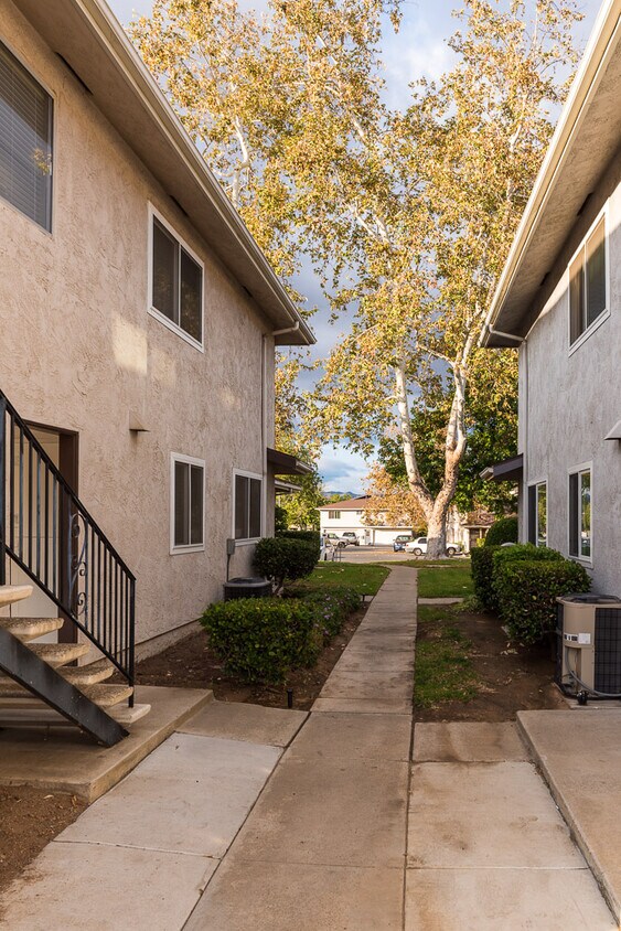 12103 Orange Crest Ct Unit 2, Lakeside, CA 92040 Condo for Rent in