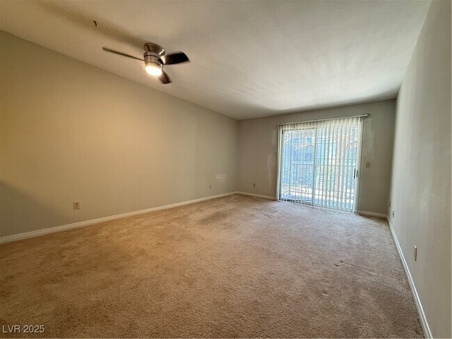 Building Photo - 3823 S Maryland Pkwy