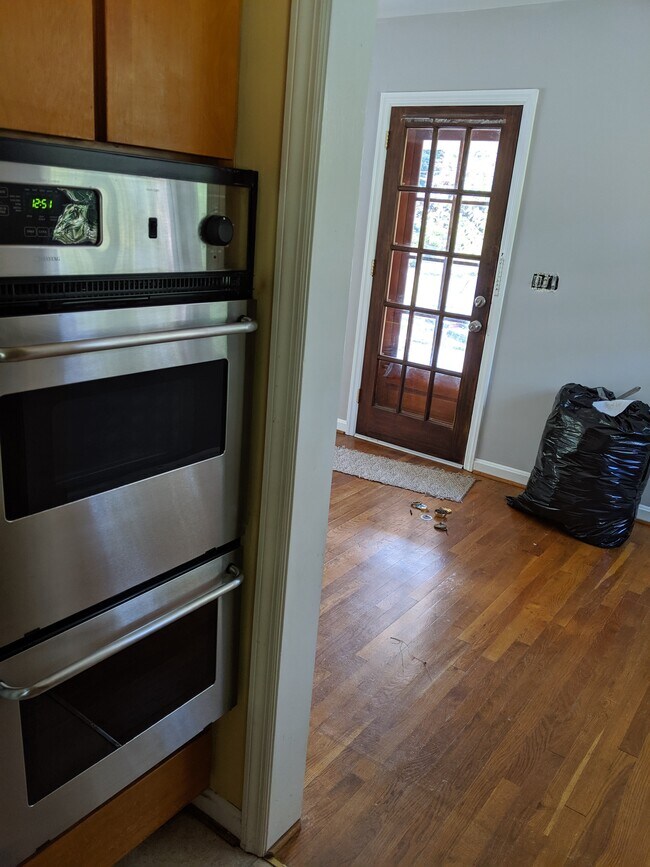 Foto del edificio - 6408 Greenleaf St