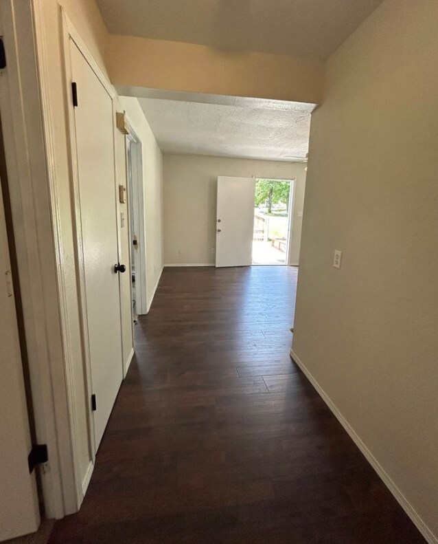 Foto del edificio - 1409 N Clay Ave