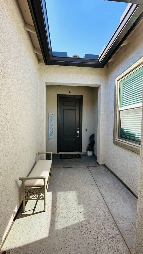 Building Photo - 4 Bedroom + teen/flex room Single Family H...