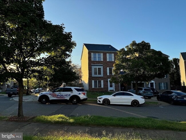 Building Photo - 2 Knox Cir SE