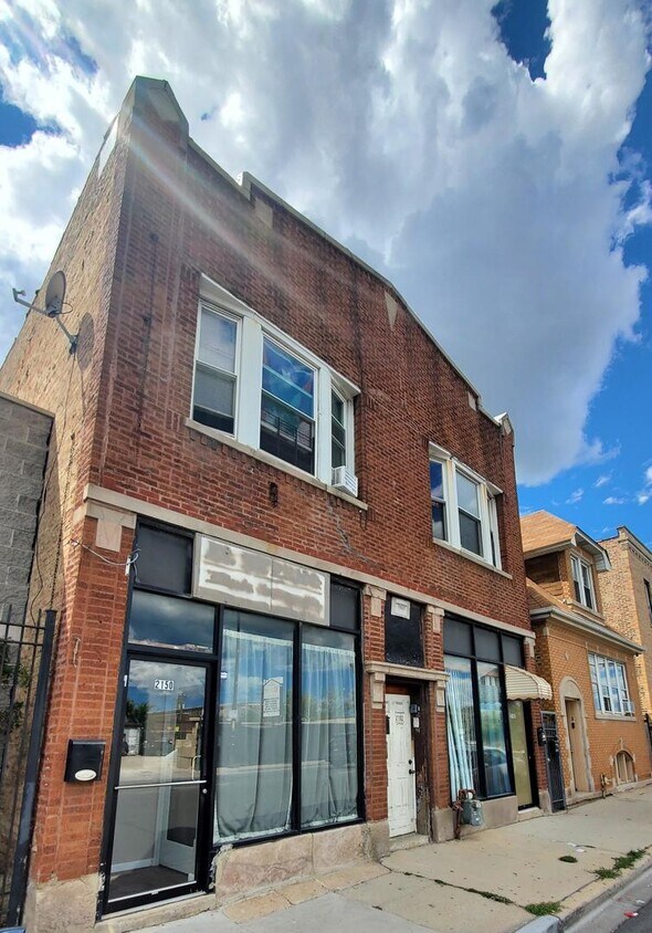 Primary Photo - 2150 N Pulaski Rd