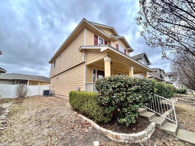 Building Photo - Move-In Ready 3/BR 2.5/BA Home with Spacious Layout & Modern Finishes