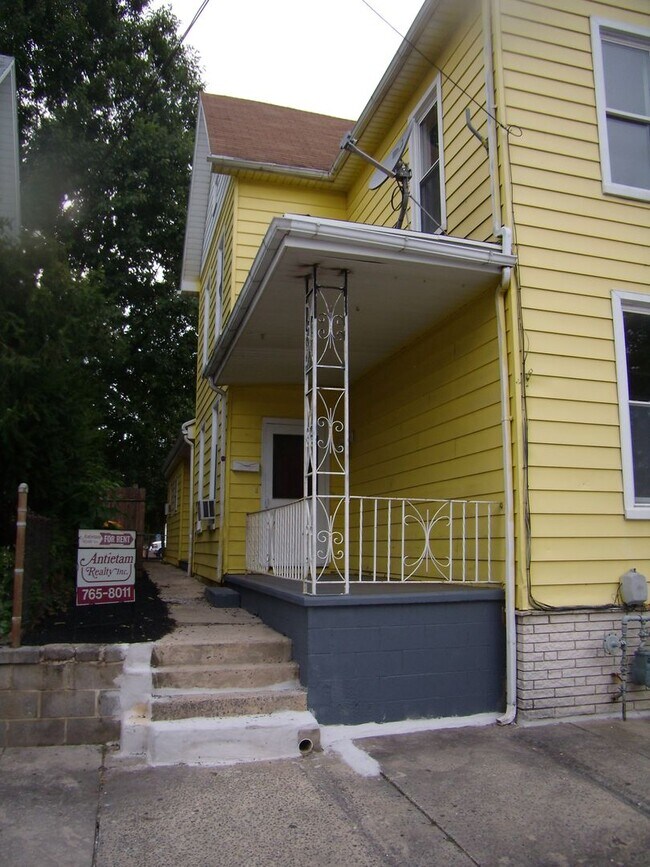 Building Photo - 14 S Franklin St