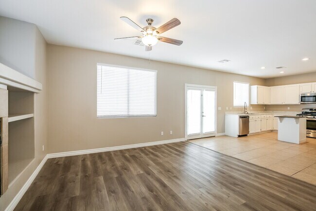 Foto del edificio - 6721 Maple Mesa St