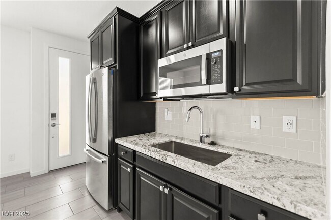 Building Photo - 767 Tallgrass St