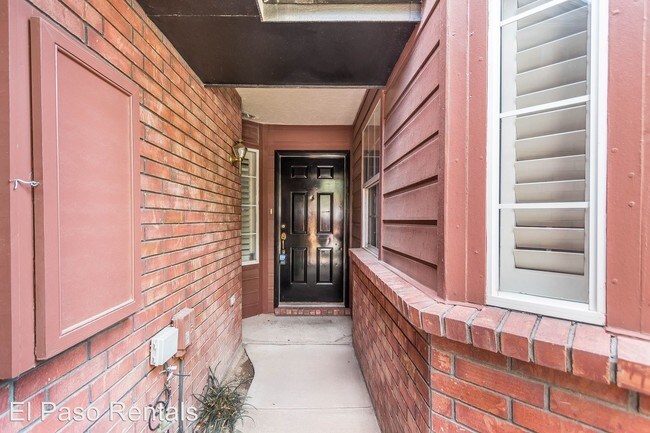 Building Photo - 3 br, 2.5 bath House - 18 Williamsburg Drive