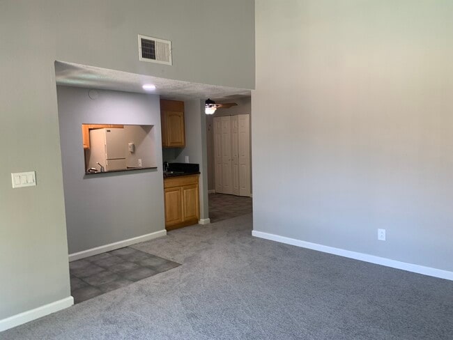 Building Photo - 6280 Havenside Dr