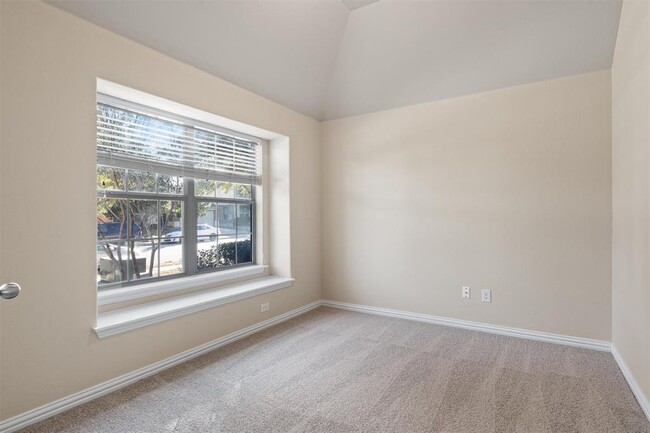 Building Photo - 437 Oyster Creek