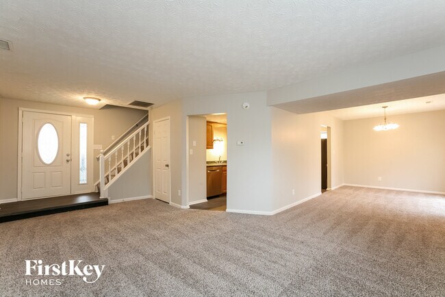 Building Photo - 604 Southridge Ct
