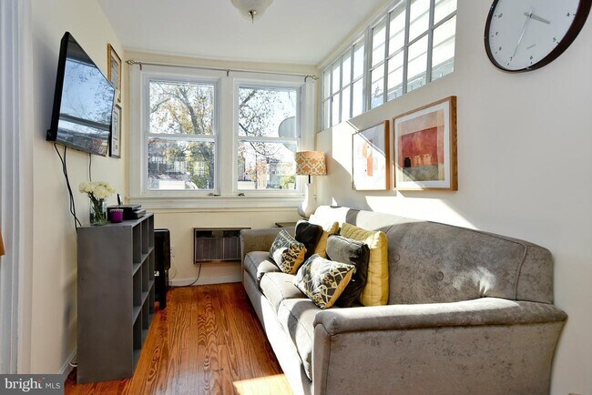 Foto del edificio - 412 Buchanan St NW