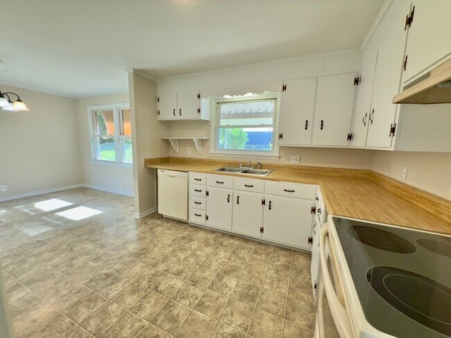 Foto del edificio - 222 Yorktown Rd