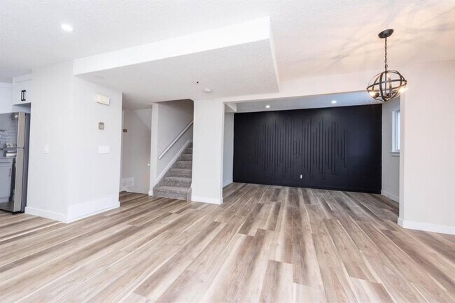Photo du bâtiment - 3800 Fonda Way SE