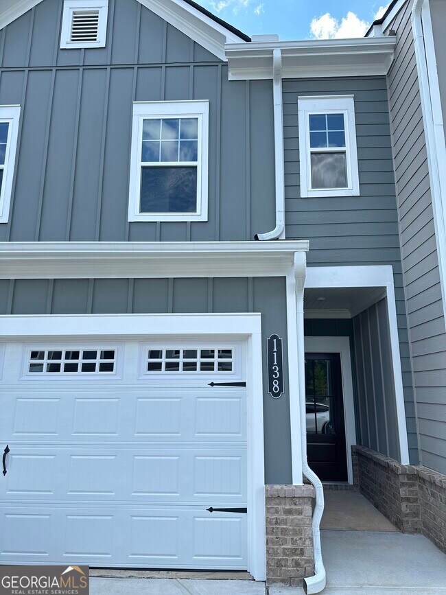 Building Photo - 1138 Chastain Dr