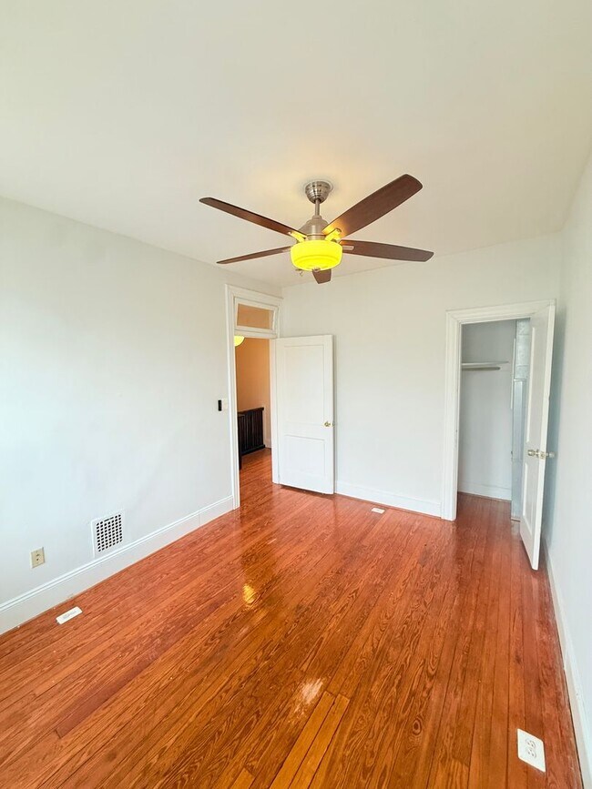 Foto del edificio - 3BR Rowhome w/ Private Parking | 1,764 Sq Ft | Eckington | $3,855