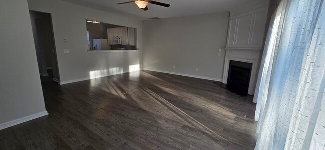 Foto del edificio - 8519 Mount Valley Ln