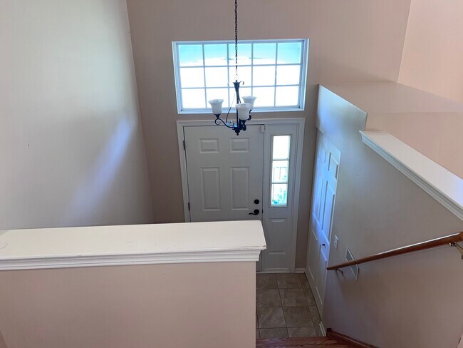 Building Photo - 2701 Curran Ct