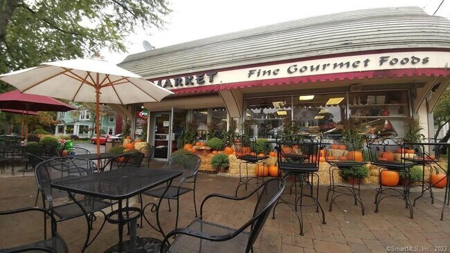 Building Photo - 61 Canner St