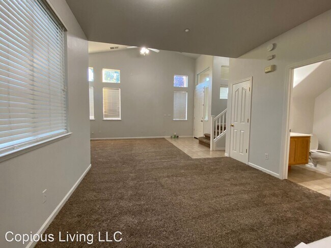 Building Photo - 3 br, 2.5 bath House - 722 Marsh Place
