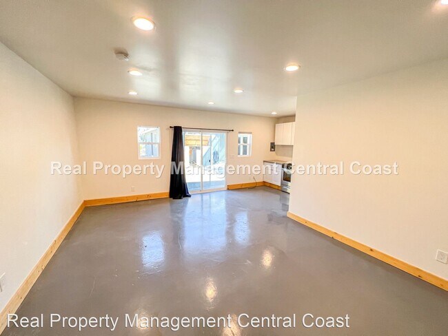 Foto del edificio - Studio, 1 bath House - 485 Luneta Drive