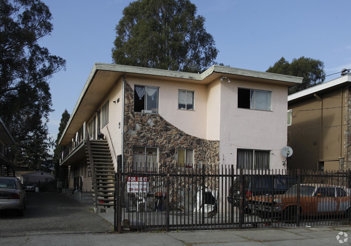 Foto del edificio - 2363 Humboldt Ave