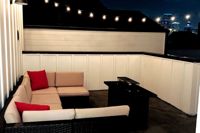 Foto del edificio - 2304 Live Oak St