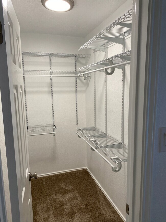 Building Photo - 512 Cutty Trail unit B