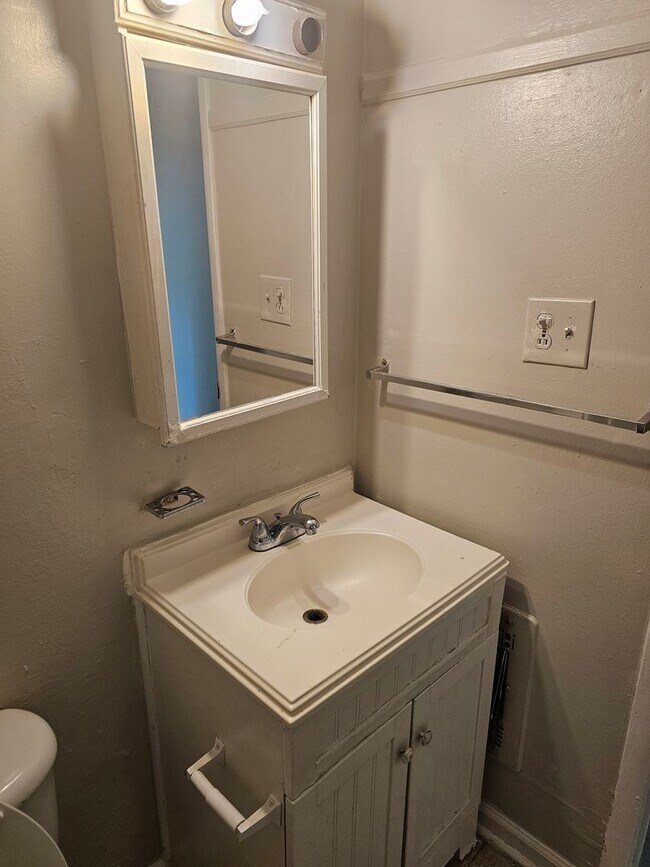 Foto del edificio - 4 Sided Brick 3 BR Home