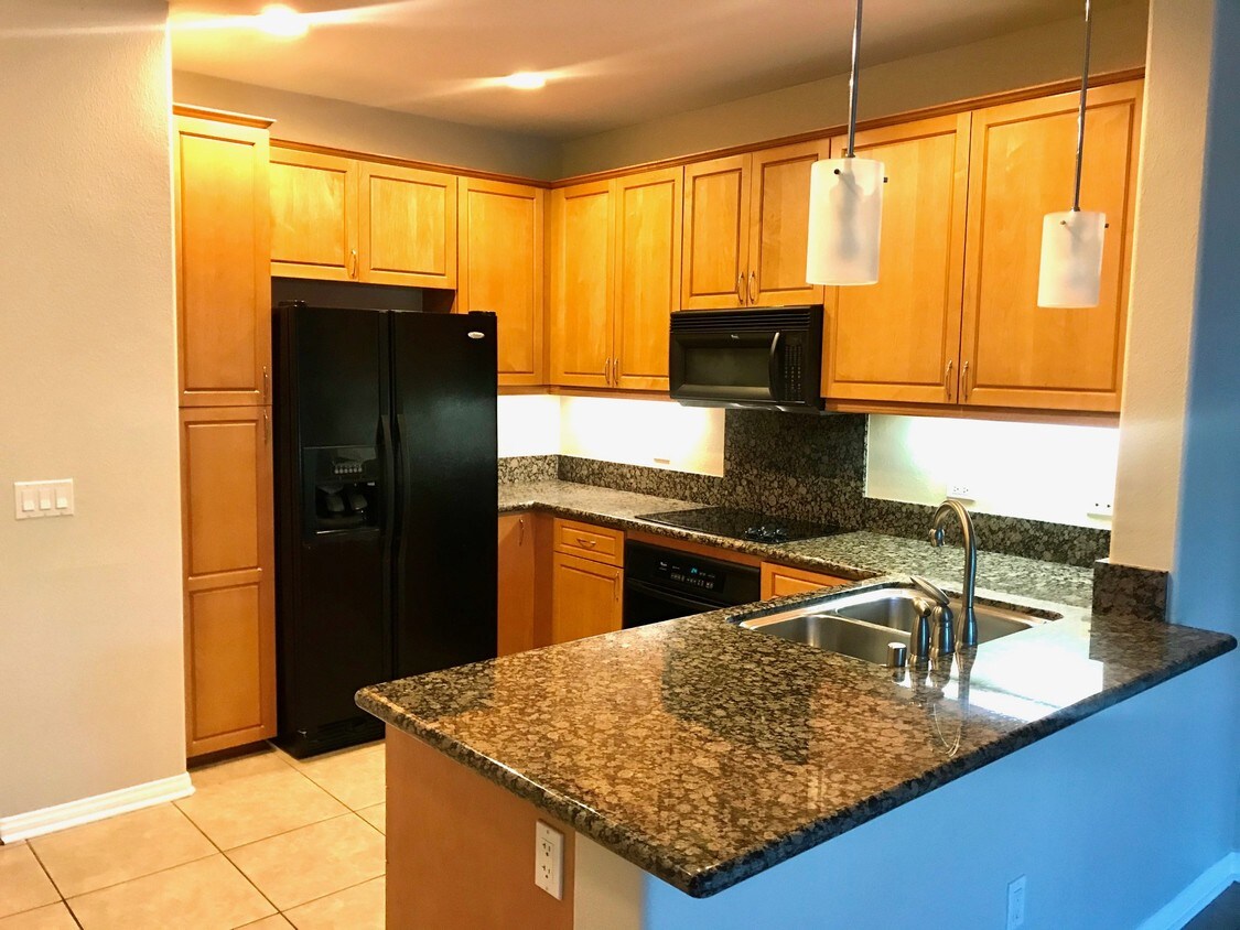 Primary Photo - 3877 Pell Pl