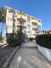 Building Photo - 1551 S Sherbourne Dr