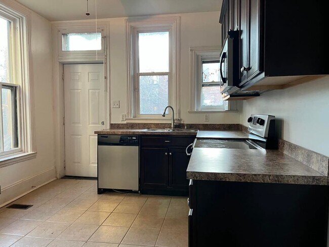 Foto del edificio - 1832 Green St