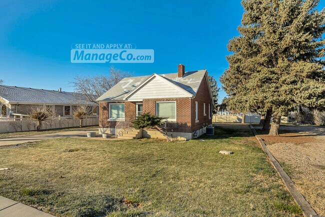 Foto del edificio - Freshly Renovated Clearfield Rambler | Move-In Ready