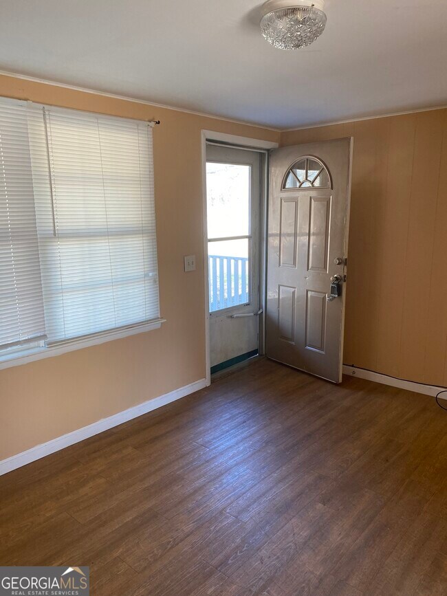 Foto del edificio - 103 Juniper Ln