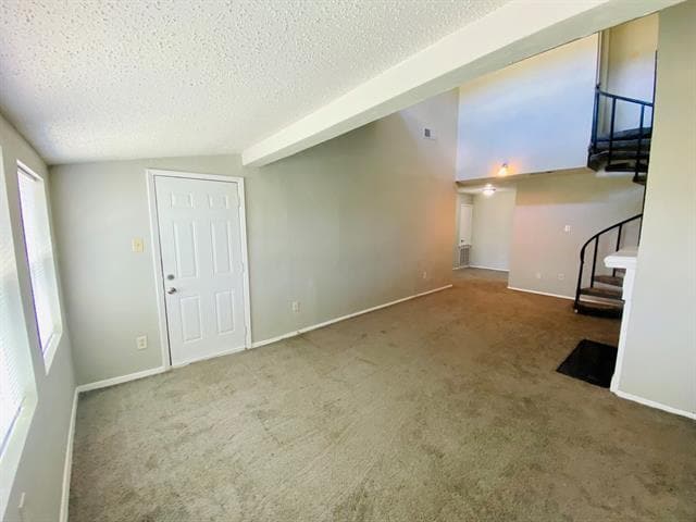 Foto del edificio - 9696 Walnut St