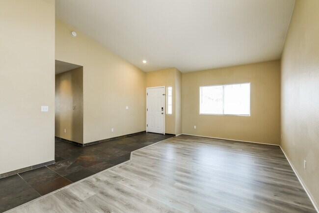 Foto del edificio - 7519 W Summer Sky Dr