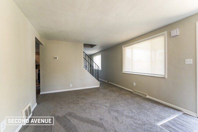 Foto del edificio - 11038 Azalea Dr