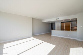 Building Photo - 222 Karen Ave