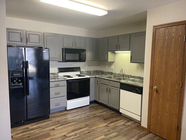 Kitchen - 74 Miller Ave SW
