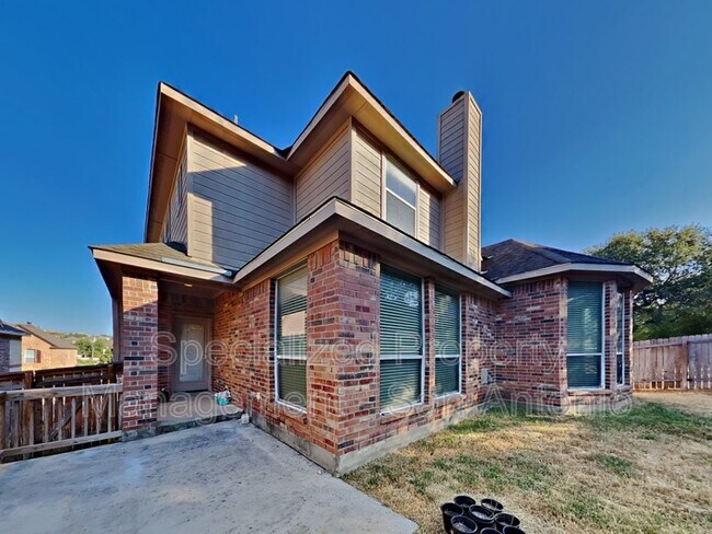 Building Photo - 531 Calm Springs